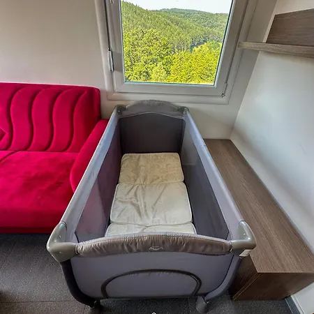 Gorske Kuce Tatil parkı Kostunici