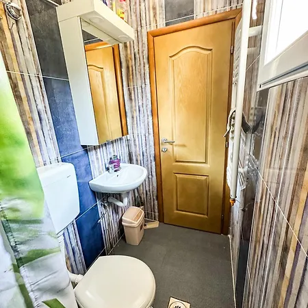 Gorske Kuce Tatil parkı Kostunici