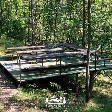 Gorske Kuce Tatil parkı Kostunici