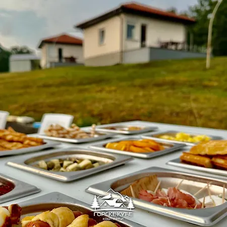 Gorske Kuce Tatil parkı Kostunici